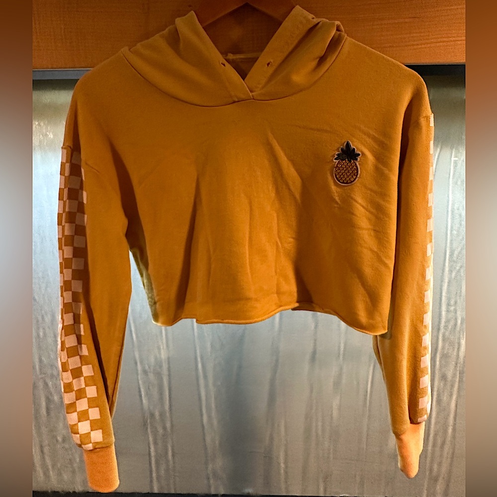 Cropped hoodie